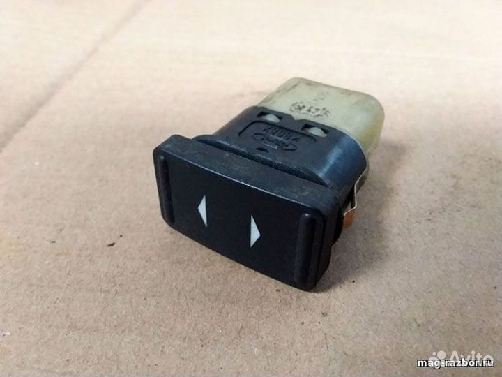 Кнопка стеклоподъемника Ford Focus, II