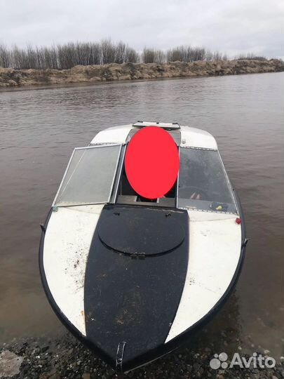 Лодка с мотором