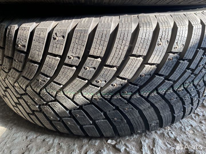 Continental IceContact 3 285/60 R18