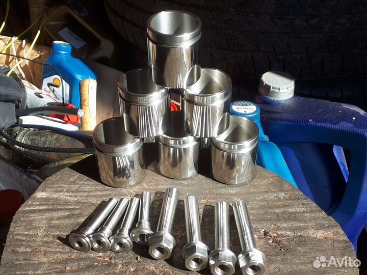 Поршни и направляющие суппортов Nissan Patrol Y61