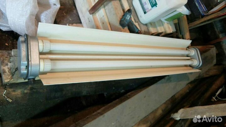 Светильники с лампами дневного света