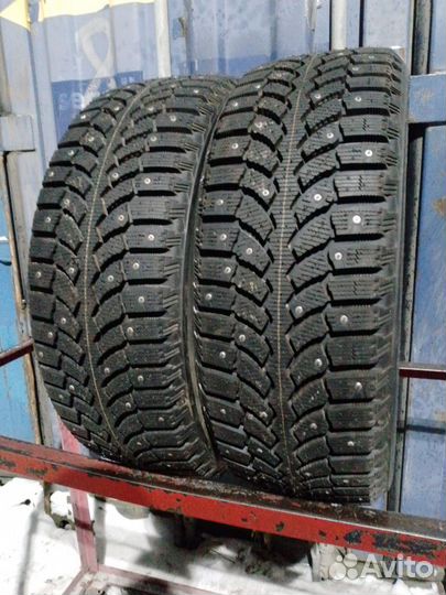 Bridgestone Blizzak Spike-01 205/55 R16 91H