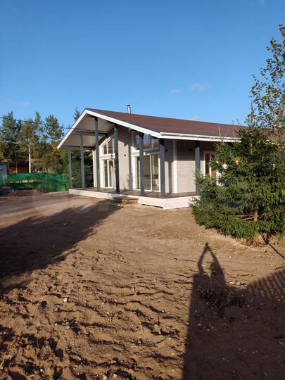 Коттедж 190 м² на участке 10,5 сот.