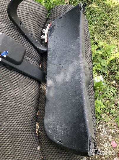 Обшивка крышки багажника Mazda 3 bk хэтчбек