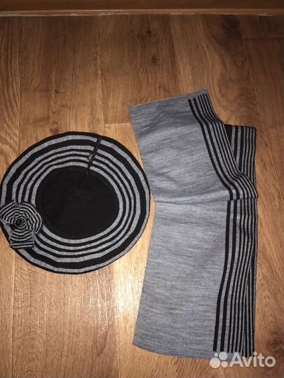 Новый комплект женский шарф и берет. Размер 52-56