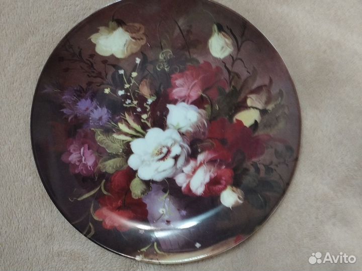 Декоративные настенные тарелочки