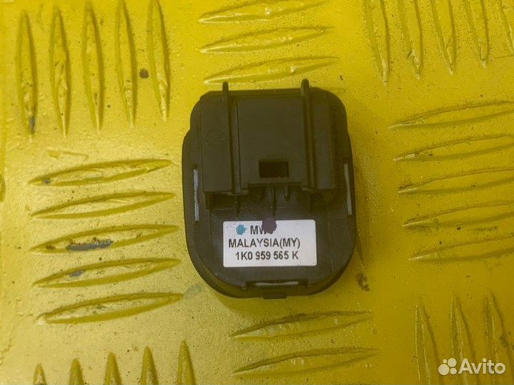 Блок управления зеркалами Volkswagen Passat Cc