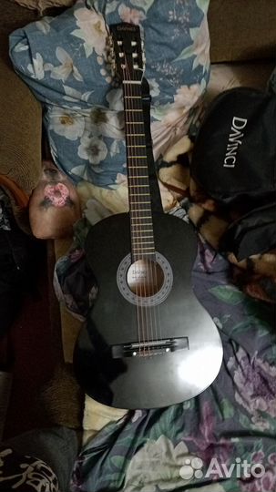 Акустическая гитара