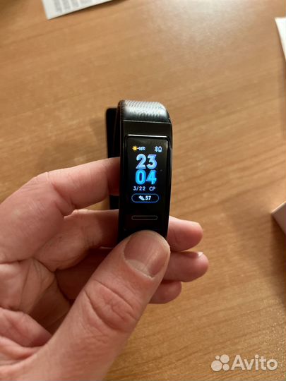 Фитнес-браслет Huawei Band 3 Pro