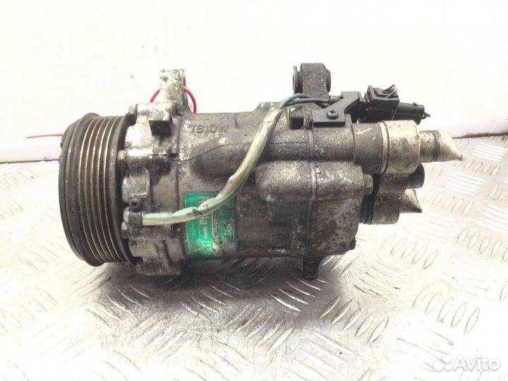 Компрессор кондиционера Volkswagen Polo 1,6