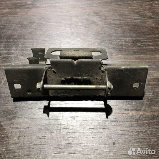 Кронштейн бака для suzuki hayabusa gsx1300r 03