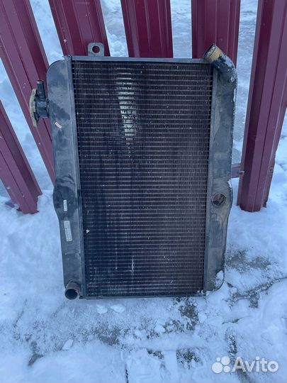 Продам Радиатор охлаждения