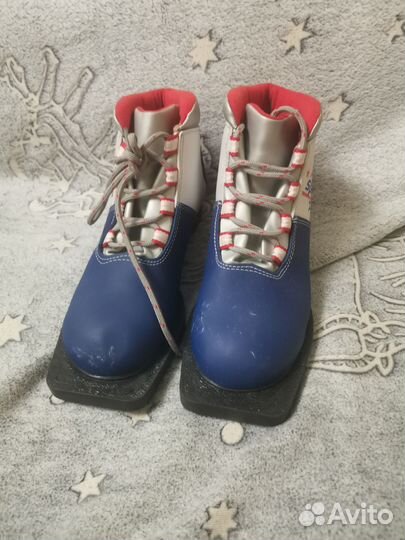 Лыжные ботинки