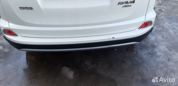 Задний бампер toyota rav 4