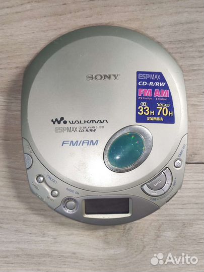 CD плеер Sony D-F201