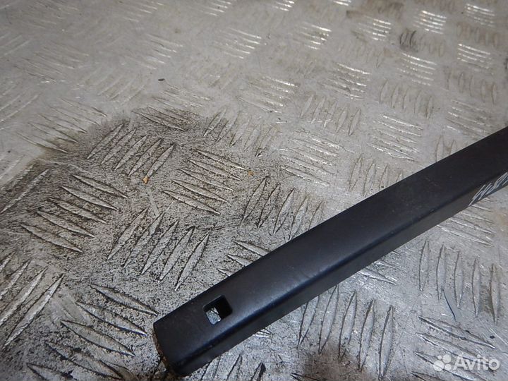 Поводок стеклоочистителя заднего, Volkswagen (Фоль