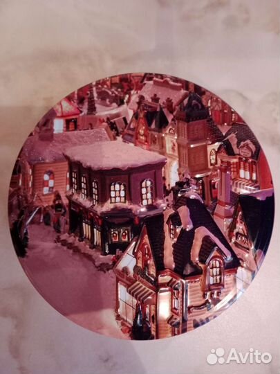 Коробка подарочная