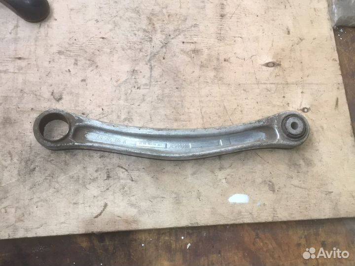 Volkswagen touareg рычаг задний левый