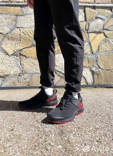 Кроссовки Nike