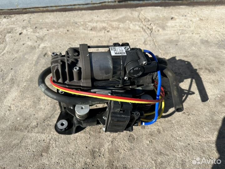 Компрессор пневмоподвески BMW G11/G12