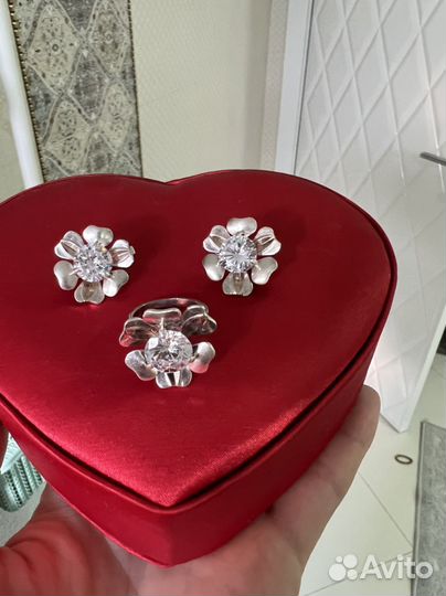 Серебряный комплект