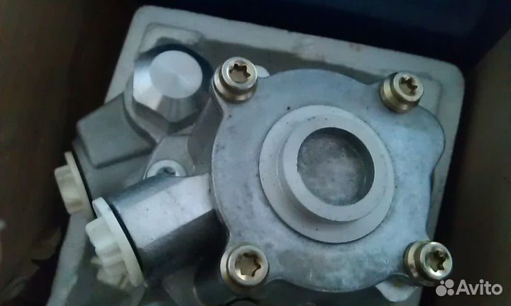 Гидроусилитель Mercedes Actros