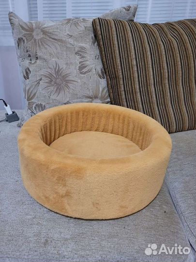 Лежанка для кошек бу