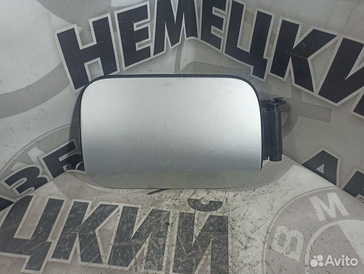 Лючок бензобака BMW F10