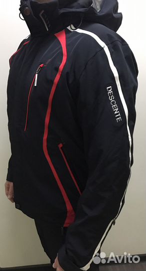 Горнолыжная куртка Descente мужская р. 48-50 (L)