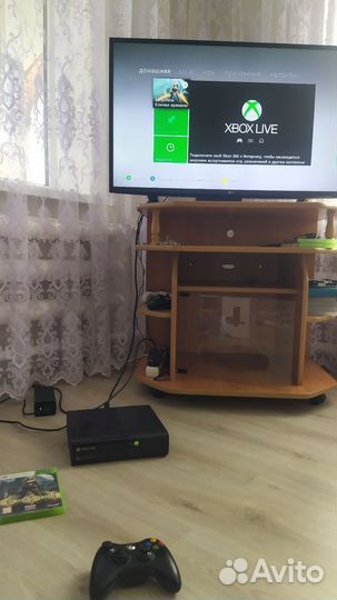 Xbox 360е +беспроводной джойстик
