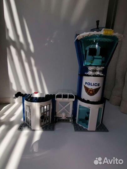 Lego полицейский участок