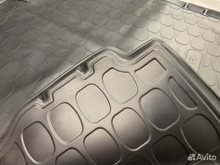 Оригинальный ковер Renault Duster 2