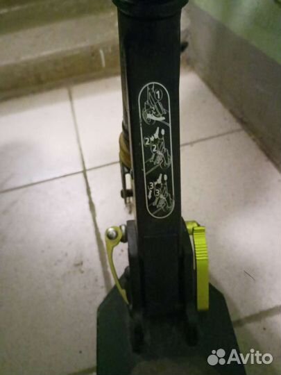 Двух колесный самокат oxelo