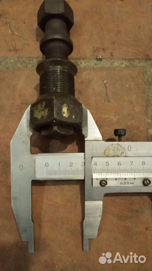 Тойота Дюна 300, 1993г. Колёсные гайки/шпильки/фут