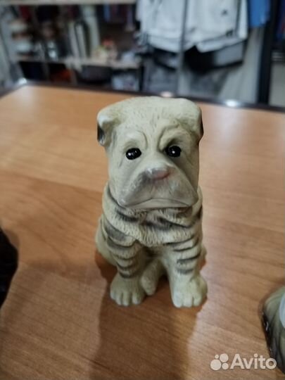 Статуэтки фарфоровых собачек для Елены