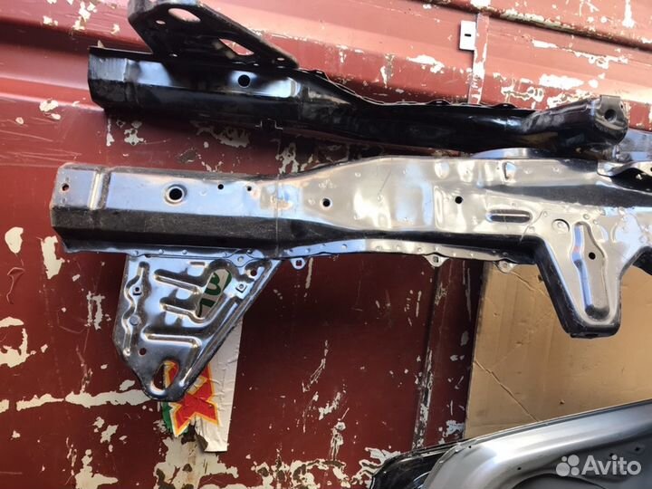 Toyota RAV4 20 лонжерон передний новый
