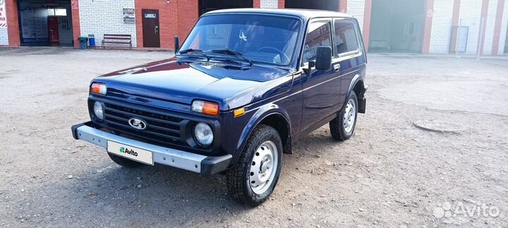 LADA 4x4 (Нива) 1.7 МТ, 2002, 160 000 км