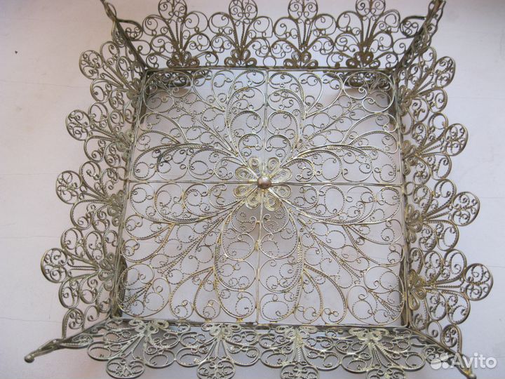 Старинная ваза