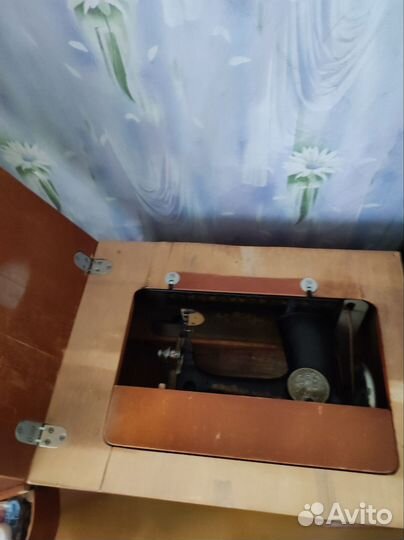 Швейная машинка умз им Калинина