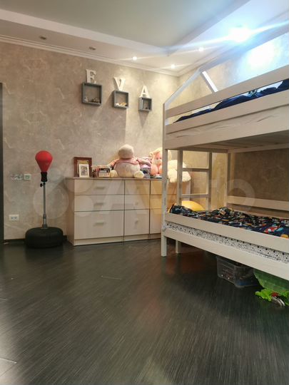 2-к. квартира, 75,5 м², 15/17 эт.