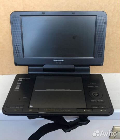 Портативный DVD-проигрыватель Panasonic DVD LS86