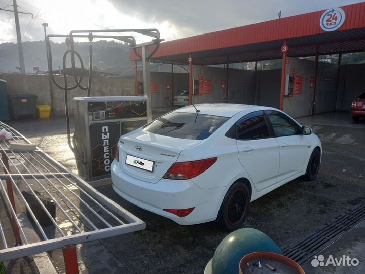 Hyundai Solaris 1.4 МТ, 2015, 223 000 км