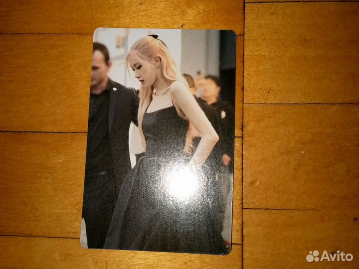 7 карточек с Розэ от разных выпусков +две защитки