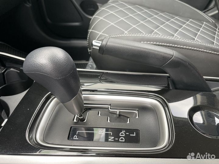 Mitsubishi Outlander 2.0 CVT, 2022, 27 км