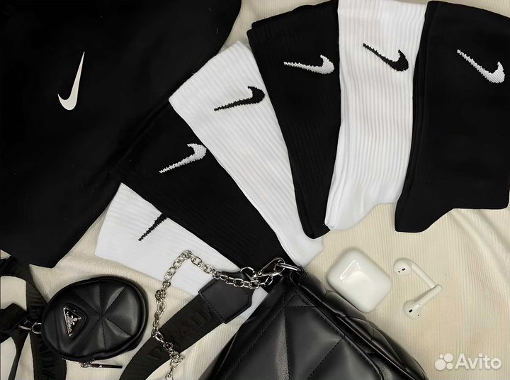 Носки nike белые/чёрные