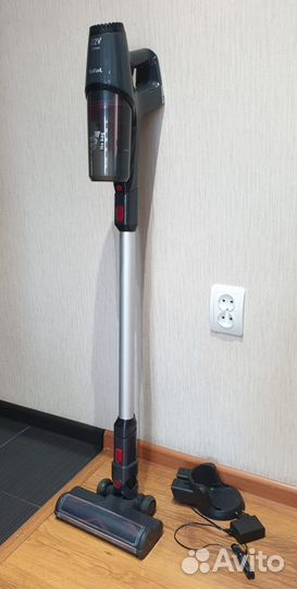 Пылесос Tefal вертикальный беспроводной