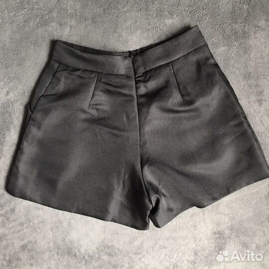 Шорты новые