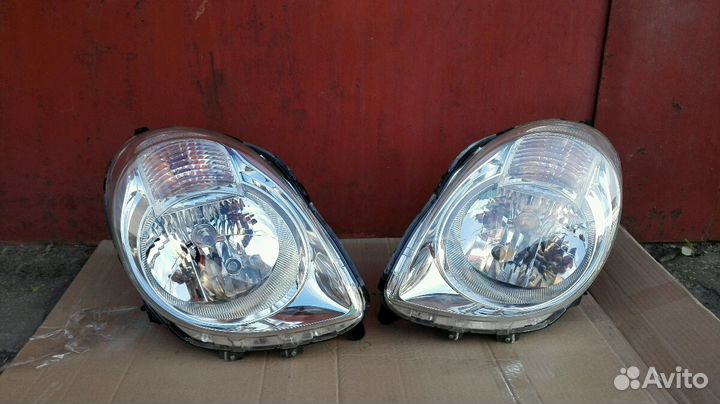 Фара ниссан моко MG22S правая/левая