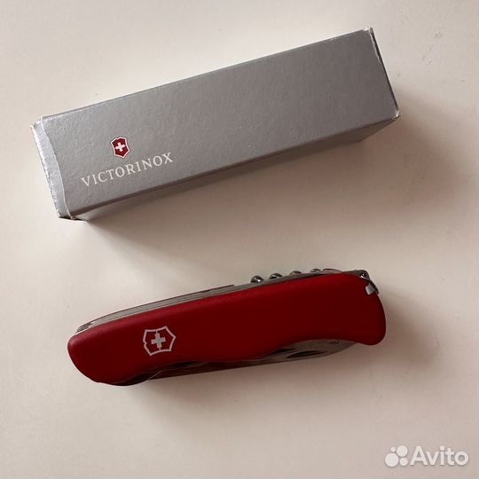 Нож Victorinox Outrider красный 0.8513
