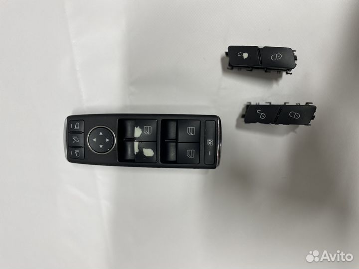 Оригинальный блок стеклоподъемника и замка MB w204